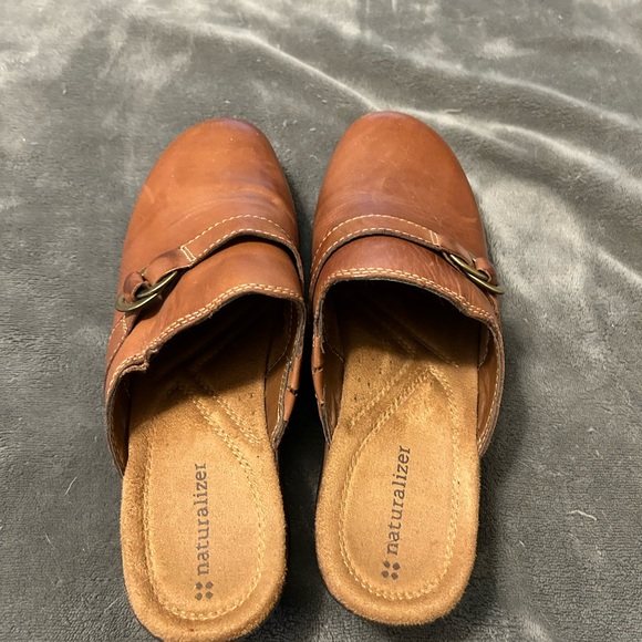 Naturalizer Leather Clogs - Picture 5 of 5